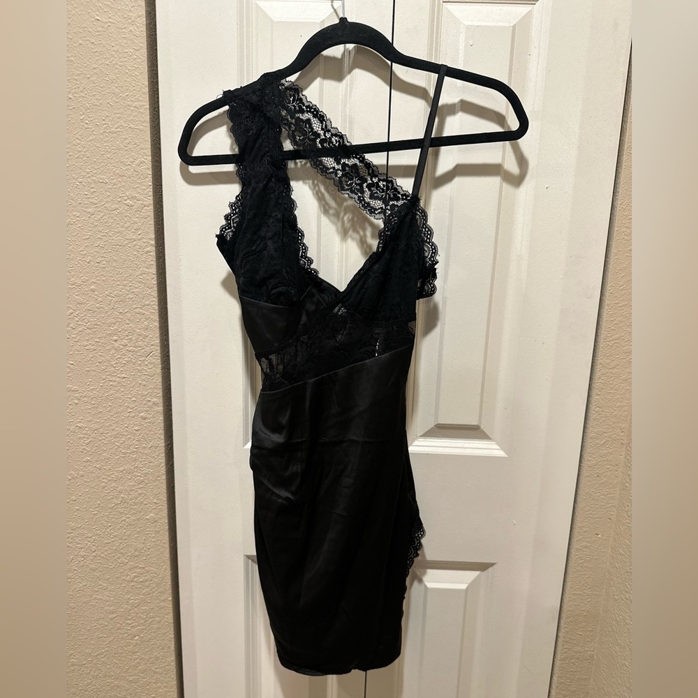 Black Lace-Trim Satin Mini Dress - - Picture 7 of 10